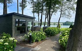 Oficerski Yacht Club Pacyfic